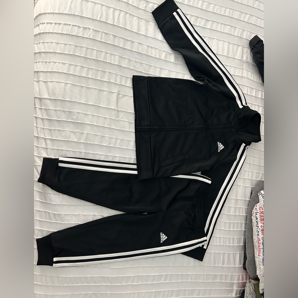 Toddlers Adidas outfit